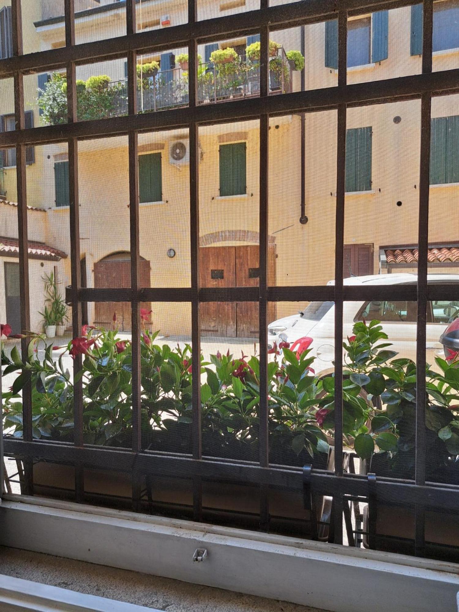 Foodwineart Apartment Mantova Luaran gambar